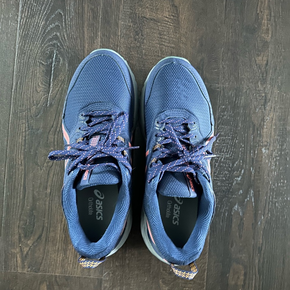 ASICS orthotic running sneakers size9 woman